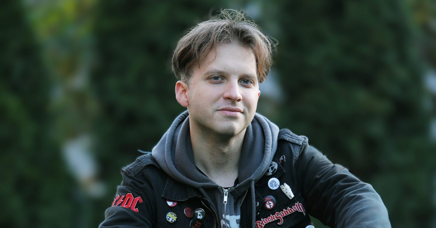 Punkowiec Tytus Skiba, lider zespołu Danziger, syn Krzysztofa Skiby z Big Cyc, robi biseksualny coming out